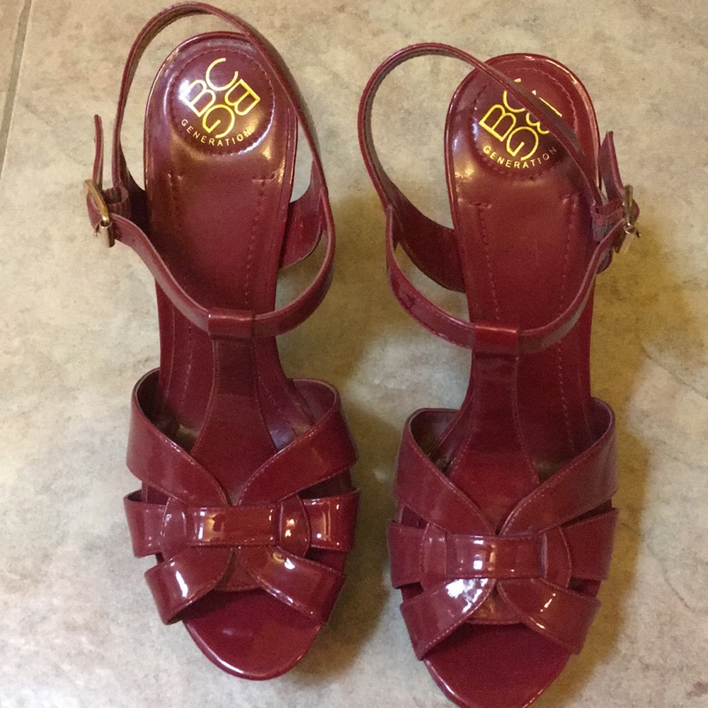 New 4”strappy sandals, never worn